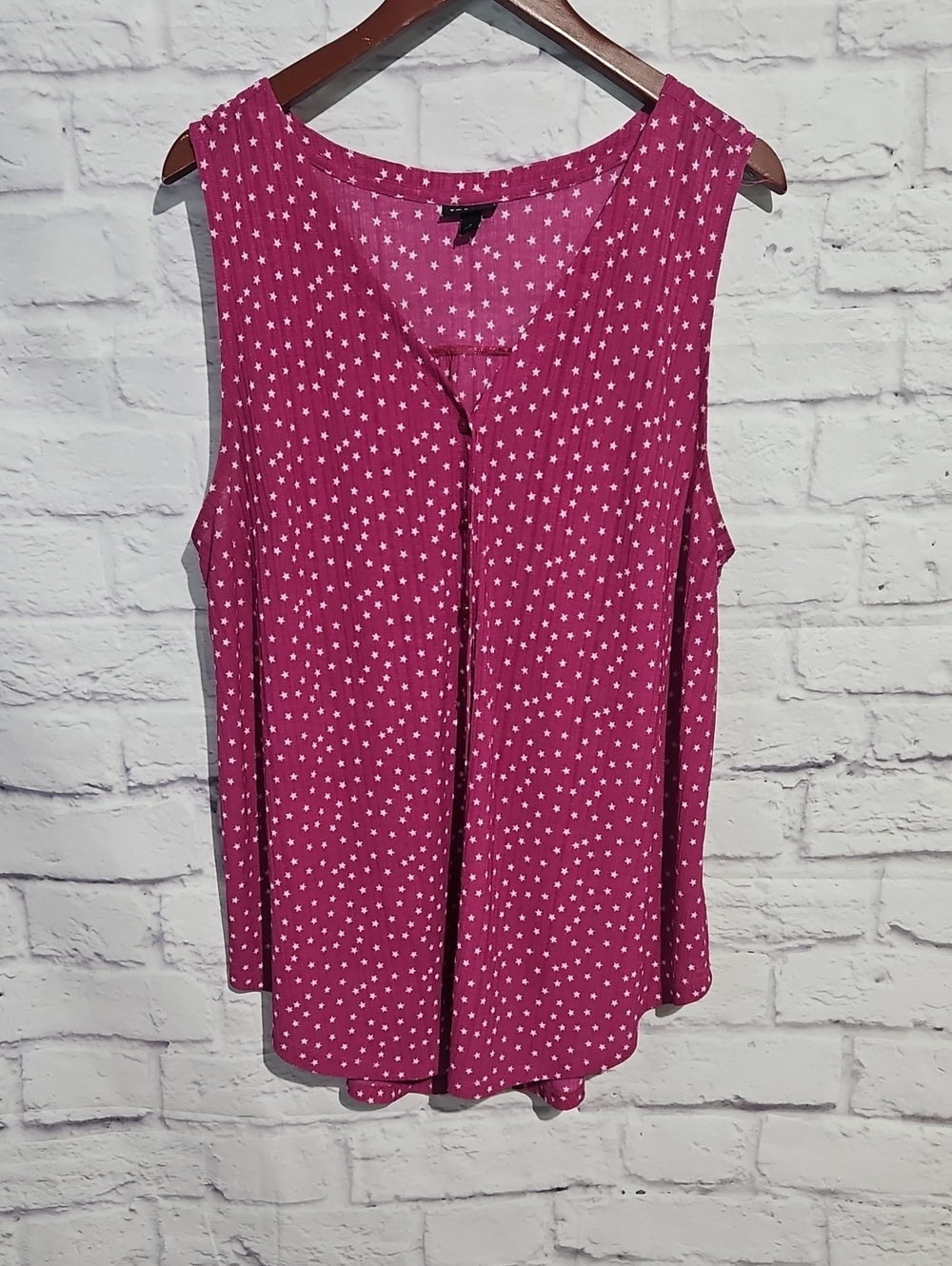 torrid Magenta Star Print Sleeveless Camisole